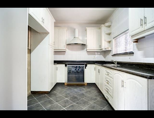 3 BEDROOM HOUSE FOR SALE IN WESTVILLE